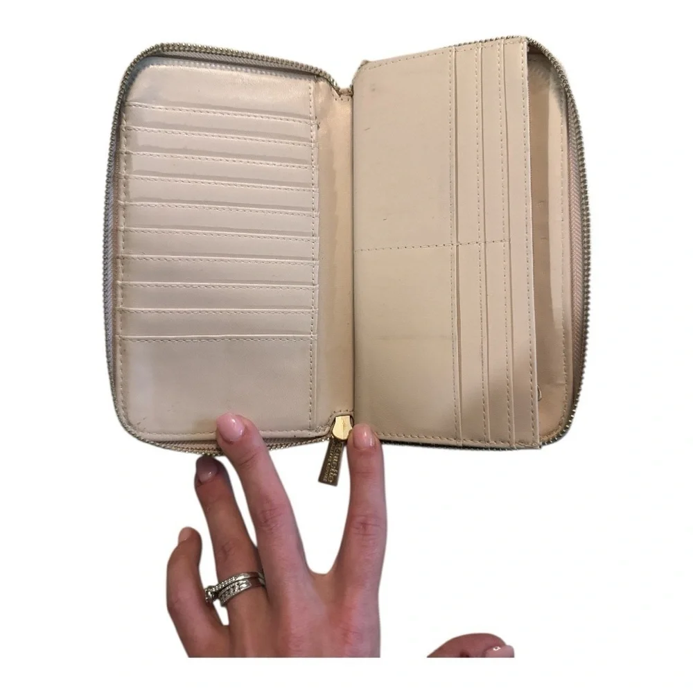 NANNETTE LEPORE Elegant Cream Wallet